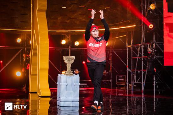 地下城与勇士手游新版本专属福利大揭秘